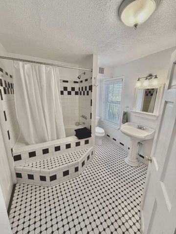 1318 S HANOVER ST S, Baltimore, MD 21230
