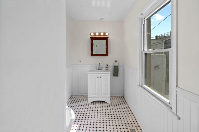 1318 S HANOVER ST S, Baltimore, MD 21230