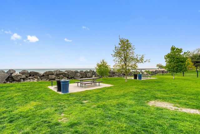 602 Sheridan Road 3E, Evanston, IL 60202