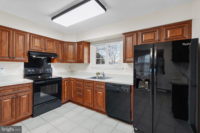 801-B POMPTON RD, Monroe Township, NJ 08831