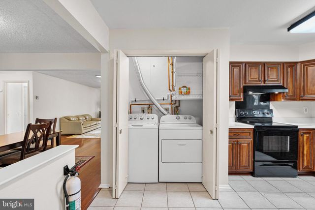 801-B POMPTON RD, Monroe Township, NJ 08831