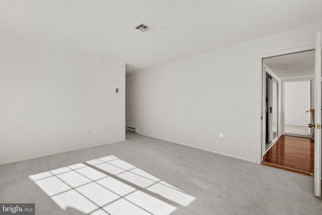 801-B POMPTON RD, Monroe Township, NJ 08831