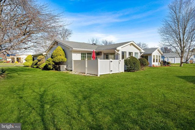 801-B POMPTON RD, Monroe Township, NJ 08831