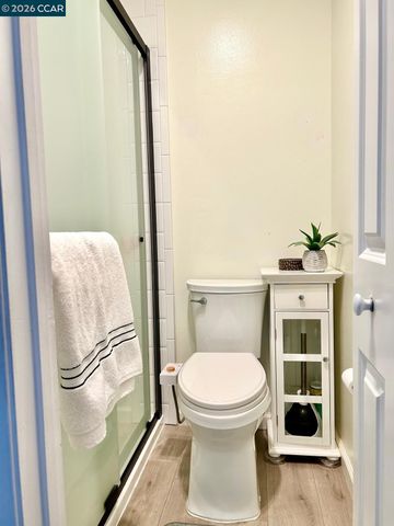 450 N Civic Dr 503, Walnut Creek, CA 94596