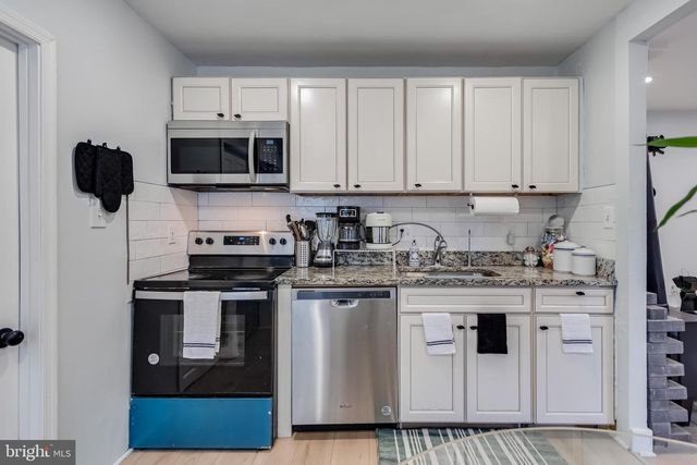 1508 AIRPORT LN, Accokeek, MD 20607
