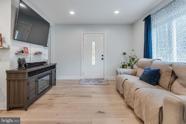 1508 AIRPORT LN, Accokeek, MD 20607