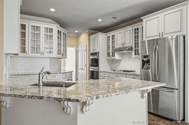 604 S 71st Street, Broken Arrow, OK 74014