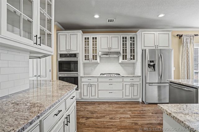 604 S 71st Street, Broken Arrow, OK 74014