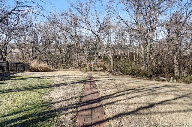 604 S 71st Street, Broken Arrow, OK 74014