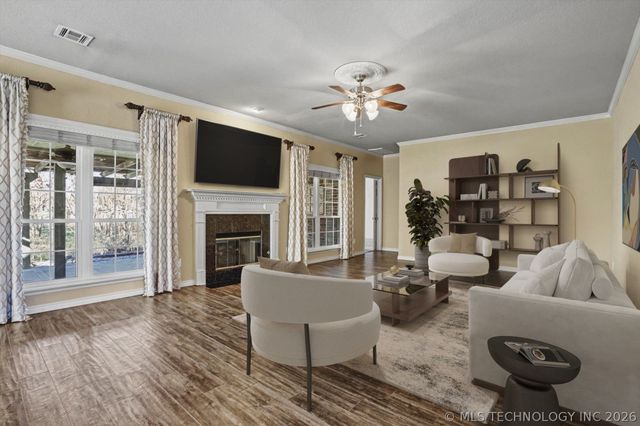 604 S 71st Street, Broken Arrow, OK 74014