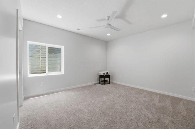 1015 Lale Point, Delaware, OH 43015