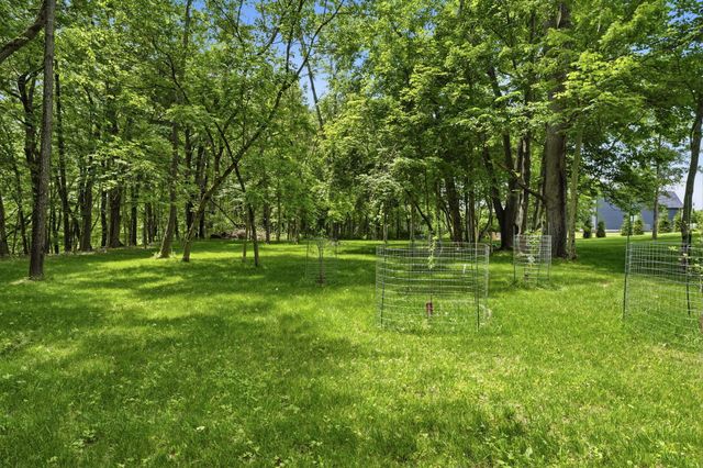 1015 Lale Point, Delaware, OH 43015