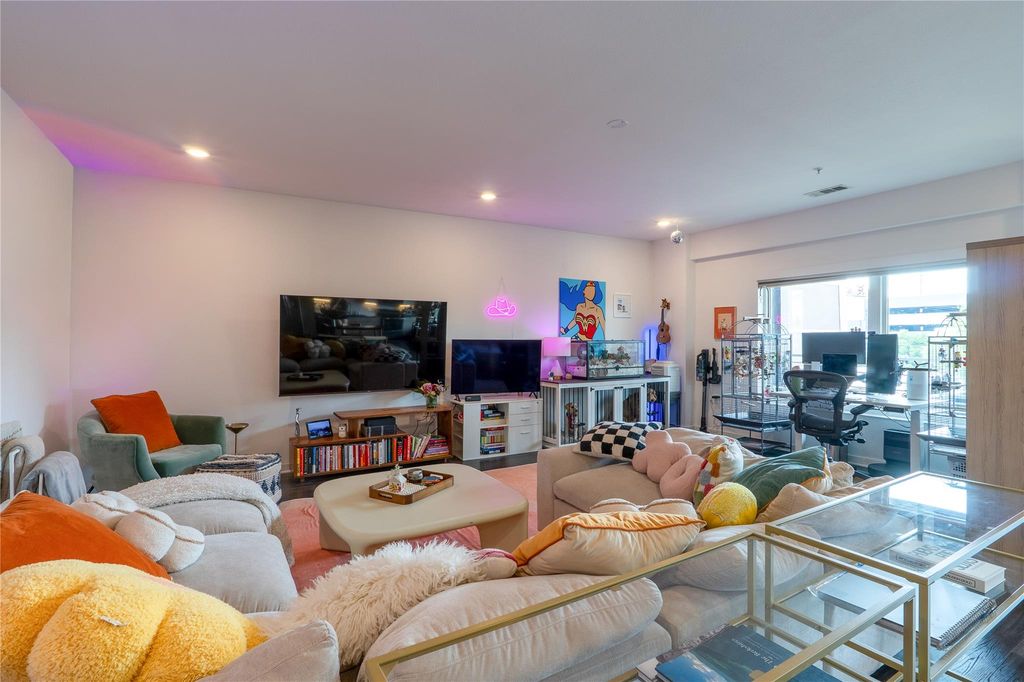 4361 S Congress Ave 314, Austin, TX 78745