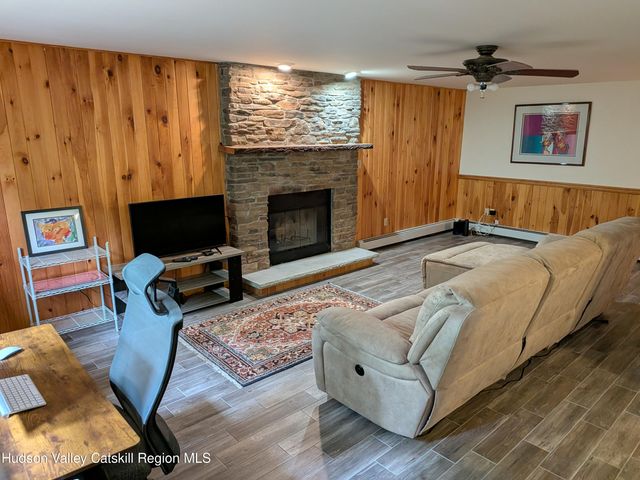 513 S Mountain Road, Gardiner, NY 12525