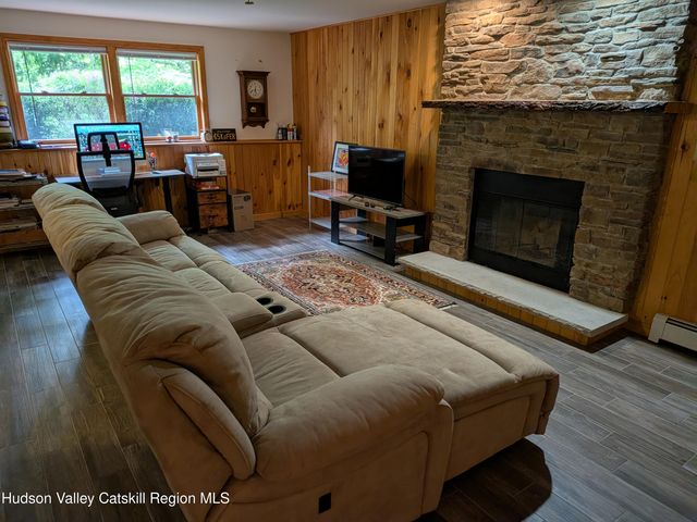 513 S Mountain Road, Gardiner, NY 12525