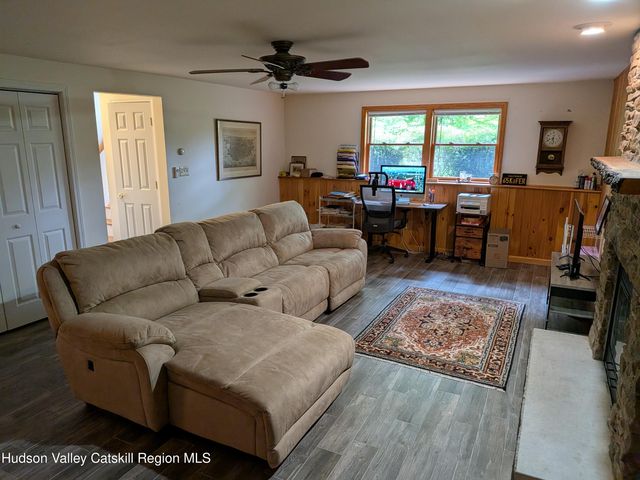 513 S Mountain Road, Gardiner, NY 12525