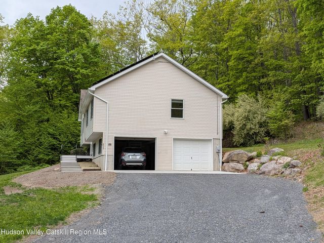 513 S Mountain Road, Gardiner, NY 12525