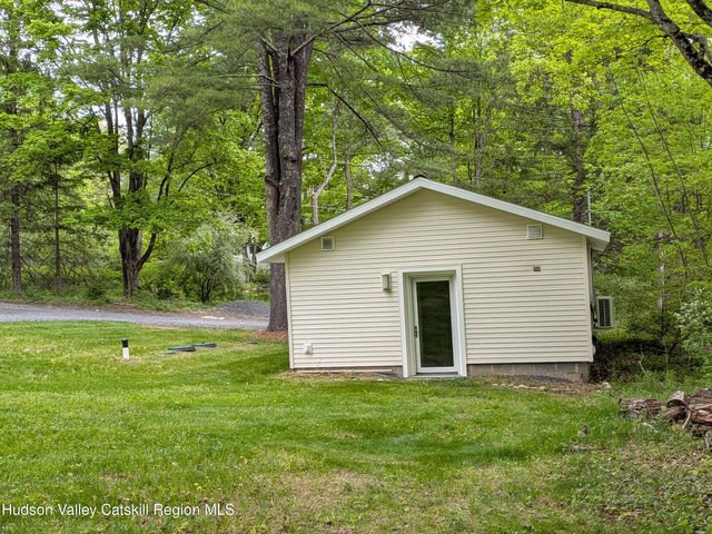513 S Mountain Road, Gardiner, NY 12525