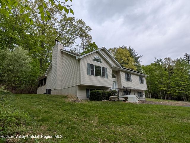 513 S Mountain Road, Gardiner, NY 12525