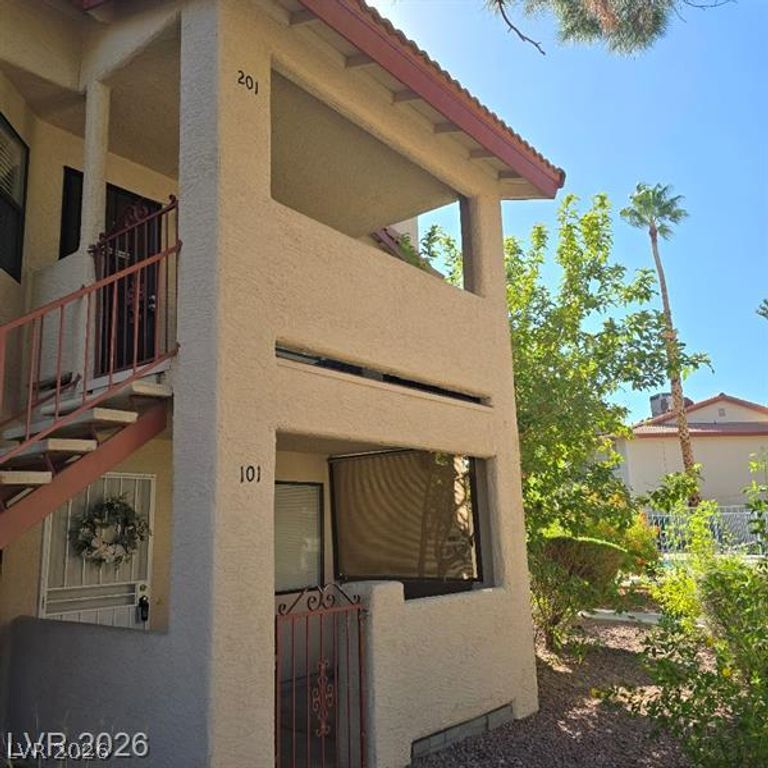 713 Rock Springs Drive 101, Las Vegas, NV 89128 — exterior