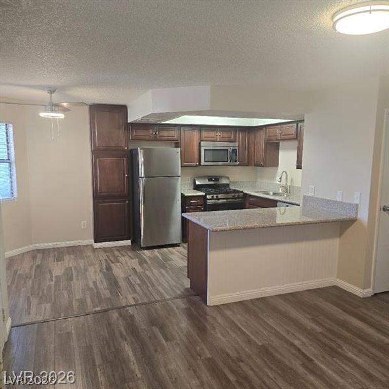 713 Rock Springs Drive 101, Las Vegas, NV 89128 — photo 2