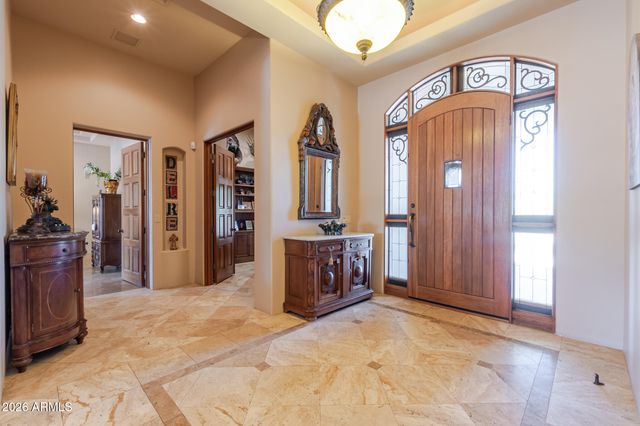 650 N BULLMOOSE Drive, Chandler, AZ 85224