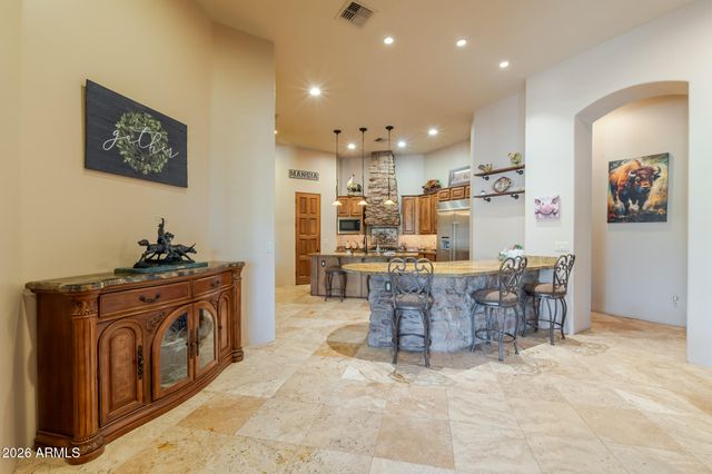 650 N BULLMOOSE Drive, Chandler, AZ 85224