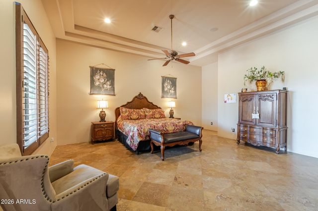 650 N BULLMOOSE Drive, Chandler, AZ 85224