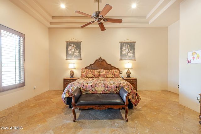 650 N BULLMOOSE Drive, Chandler, AZ 85224