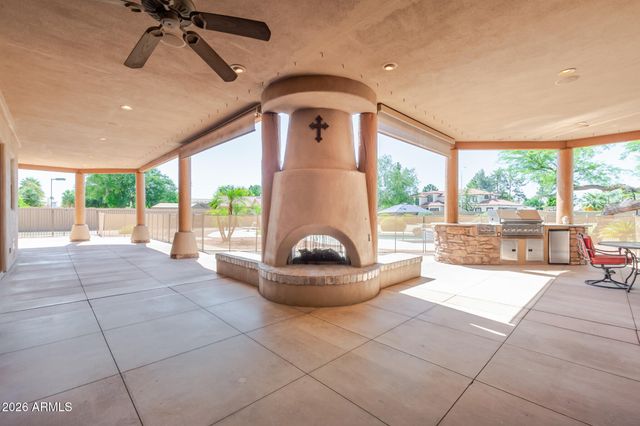 650 N BULLMOOSE Drive, Chandler, AZ 85224