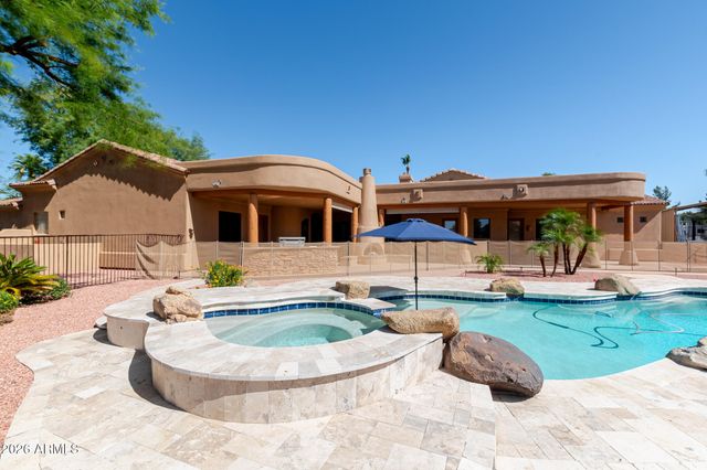 650 N BULLMOOSE Drive, Chandler, AZ 85224