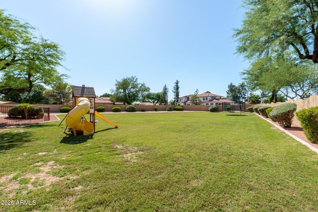 650 N BULLMOOSE Drive, Chandler, AZ 85224