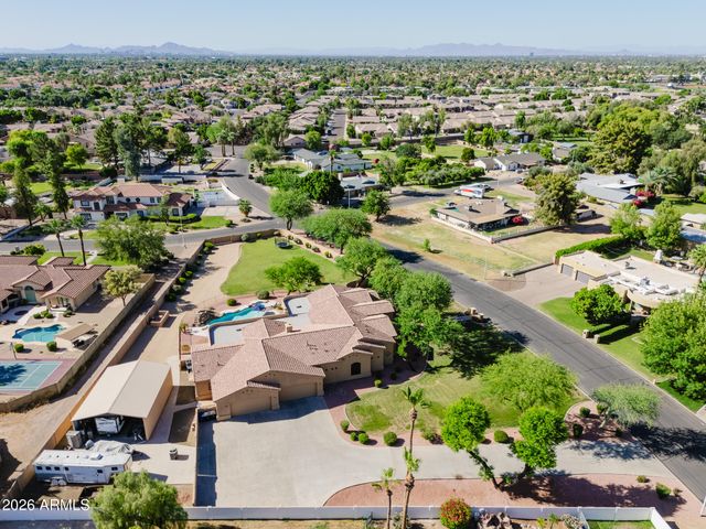 650 N BULLMOOSE Drive, Chandler, AZ 85224