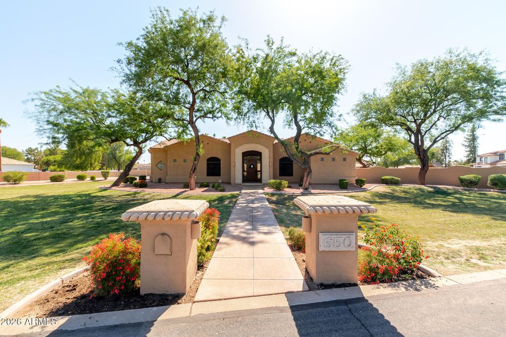 650 N BULLMOOSE Drive, Chandler, AZ 85224 — photo 2