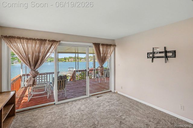 14174 Dartmouth Drive, Fenton Charter Township, MI 48430