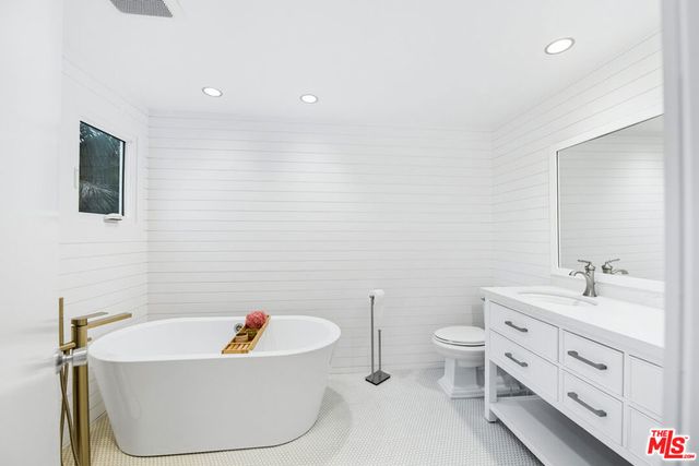 21938 Pacific Coast Highway, Malibu, CA 90265