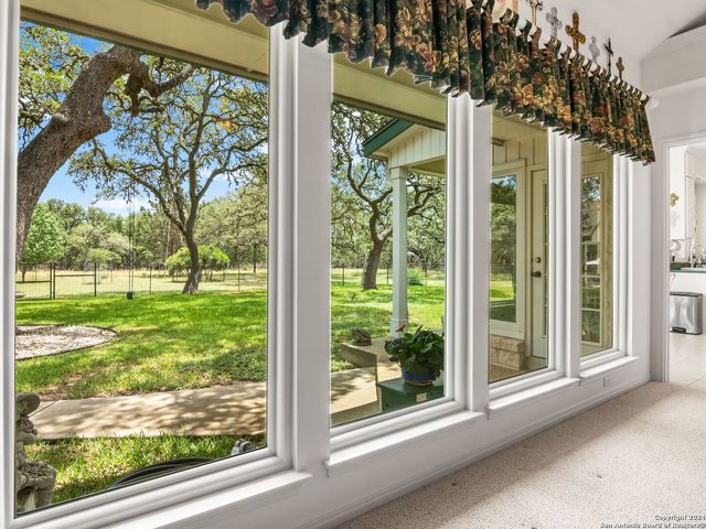 143 Cascade Caverns, Boerne, TX 78015