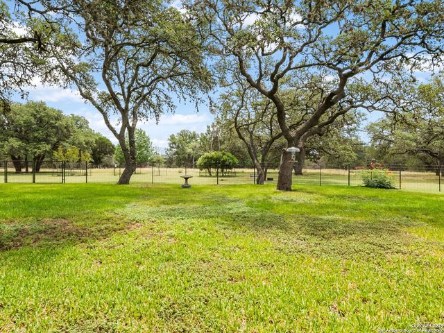 143 Cascade Caverns, Boerne, TX 78015