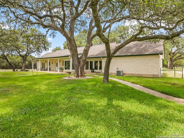 143 Cascade Caverns, Boerne, TX 78015