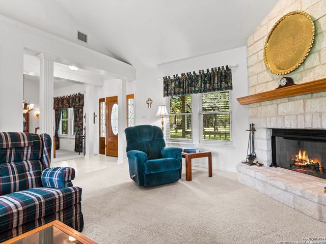143 Cascade Caverns, Boerne, TX 78015