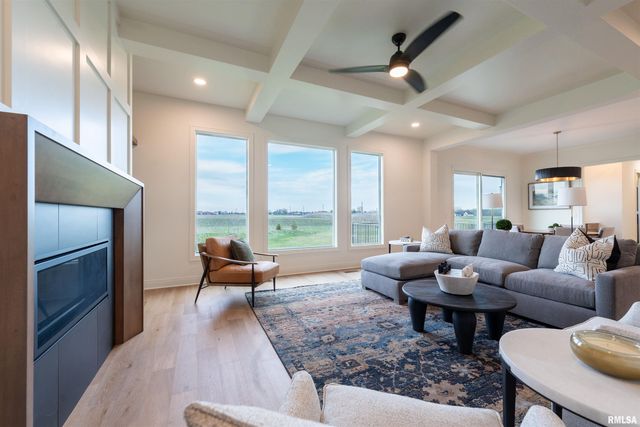 6830 WILDERNESS Pointe, Bettendorf, IA 52722