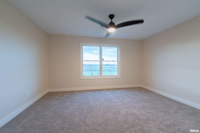 6830 WILDERNESS Pointe, Bettendorf, IA 52722