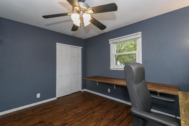 1261 Aldoro DRIVE, Waukesha, WI 53188