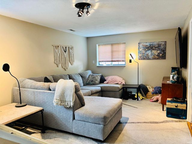3608 Three Oaks Drive, Fort Wayne, IN 46809