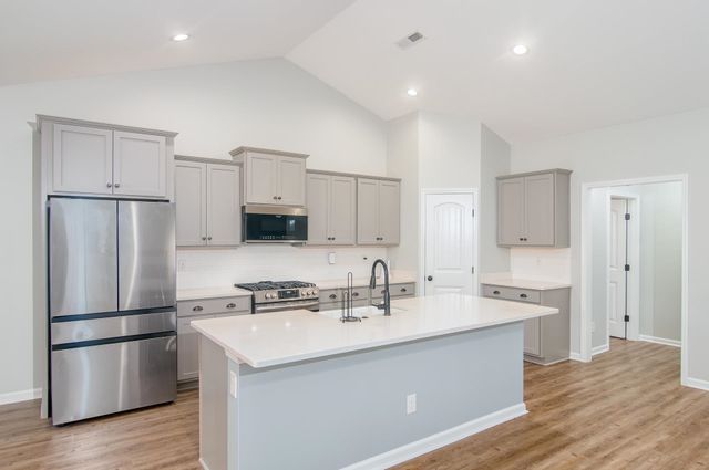 405 Two Rivers Rd., Georgetown, SC 29440