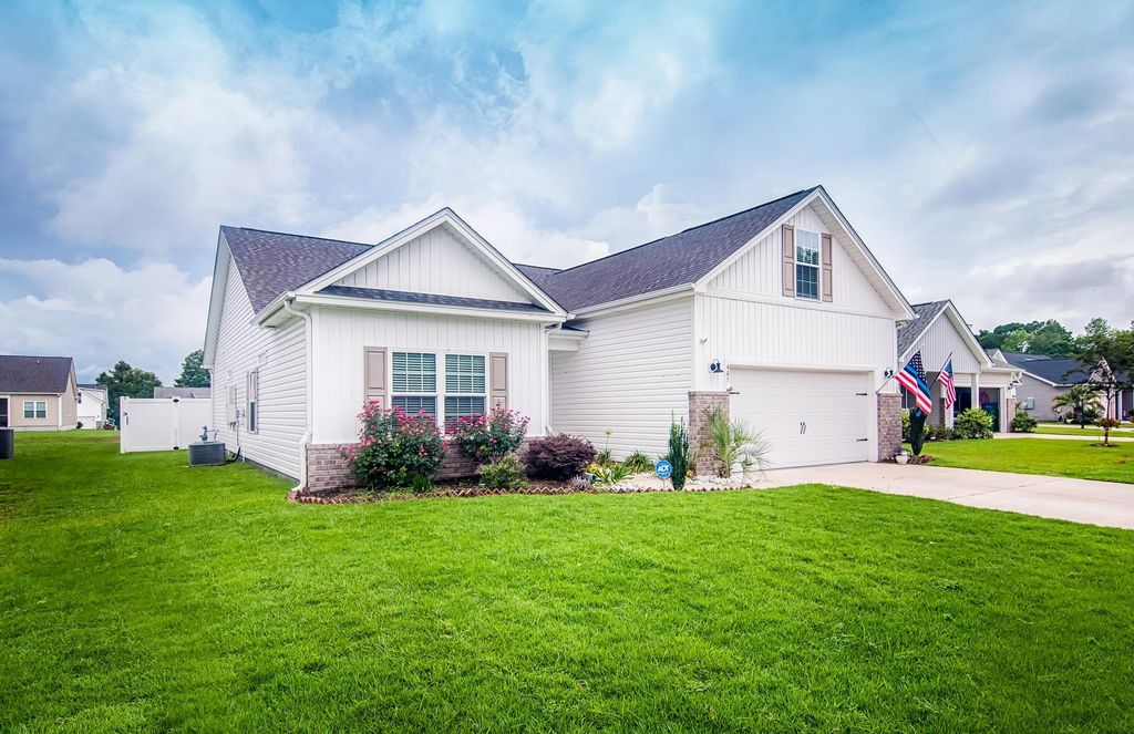 405 Two Rivers Rd., Georgetown, SC 29440