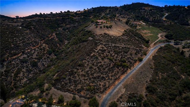 3104 Red Mountain Heights Drive, Fallbrook, CA 92028