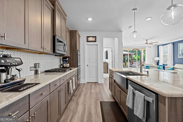 103 Vivian Lane, Peachtree City, GA 30269