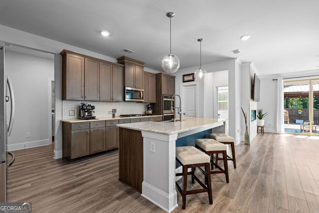 103 Vivian Lane, Peachtree City, GA 30269