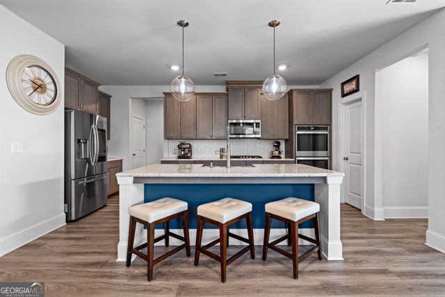103 Vivian Lane, Peachtree City, GA 30269